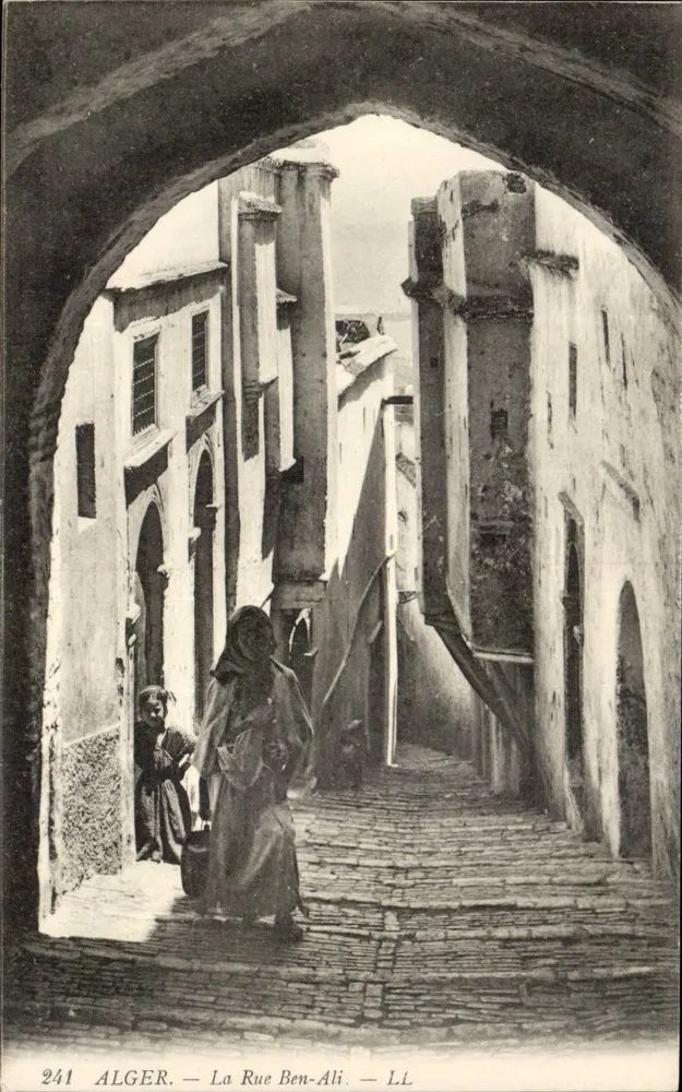 Argel — A Rue Ben-Ali — LL, n°241 - Frente