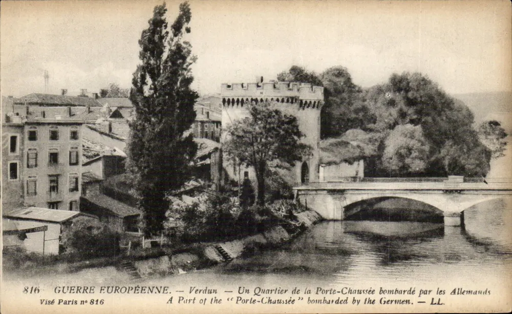Verdun — Ein Viertel der Porte-Chaussée bombardiert von den Deutschen — Visé Paris n°816 - Vorderseite