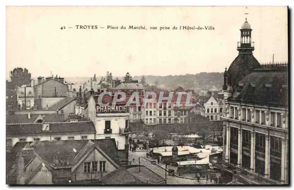 Troyes — Place du Marché, Ansicht von der Stadtverwaltung — M. L. Troyes, n°42 - Vorderseite