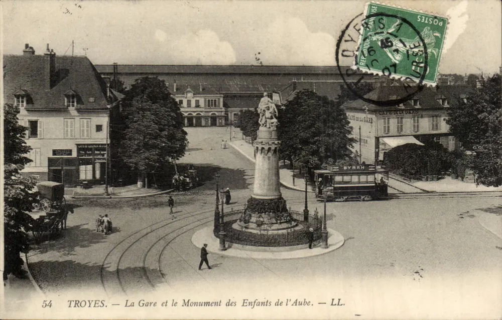 Troyes — Die Station und das Denkmal für die Kinder der Aube — LL. - Vorderseite