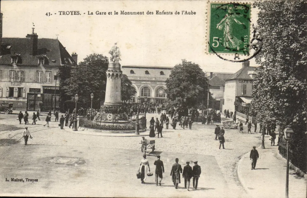 Troyes - Die Station und das Denkmal der Kinder der Aube — L. Mairet, Troyes - Vorderseite