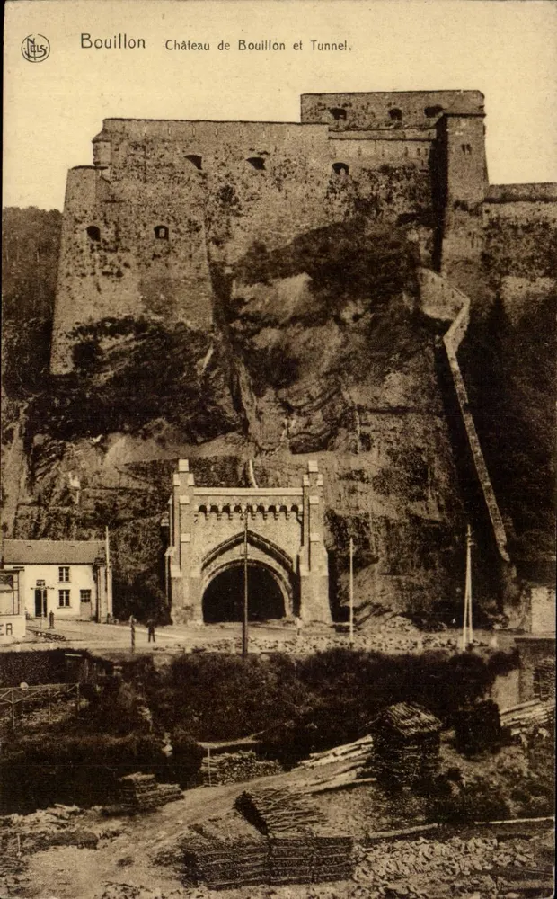 Bouillon — Schloss von Bouillon und Tunnel — N. EILS - Vorderseite
