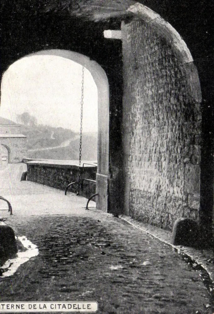 Tor der Citadel — Innenansicht — n° 12345 - Vorderseite