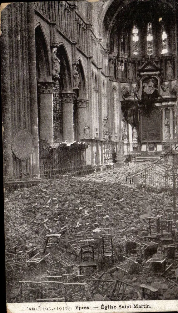 Ypres — Kirche Saint-Martin — Zerstörung nach Bombenangriffen — Verlag 'GEO' Nr. 195-1915 - Vorderseite