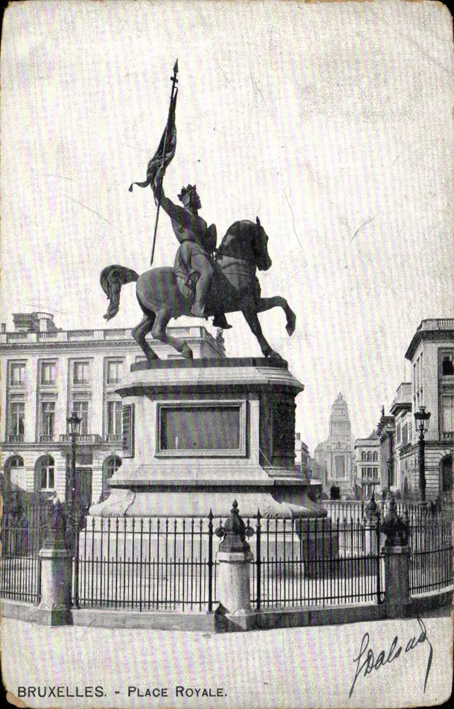 Bruxelas - Place Royale - Estátua equestre real - Frente