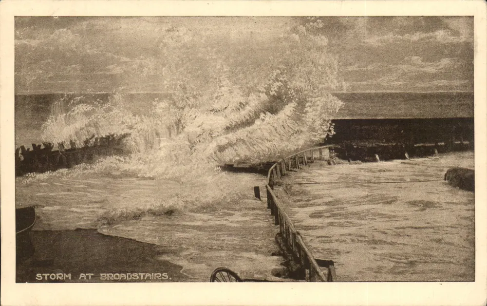 Sturm bei Broadstairs — Ansicht von brandenden Wellen auf einem Kai — unbekannter Verleger - Vorderseite