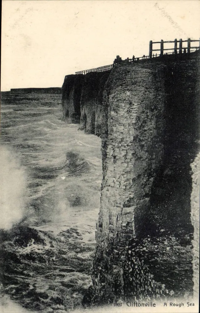 Cliftonville — eine rauhe See — Victoria Post Card Serie, Verlag John Davis - Vorderseite
