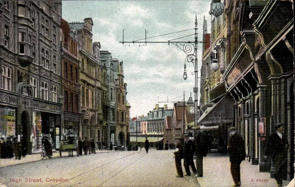 High Street, Croydon — belebte Straßenszene mit Straßenbahn — Verlag A 00500 - Vorderseite