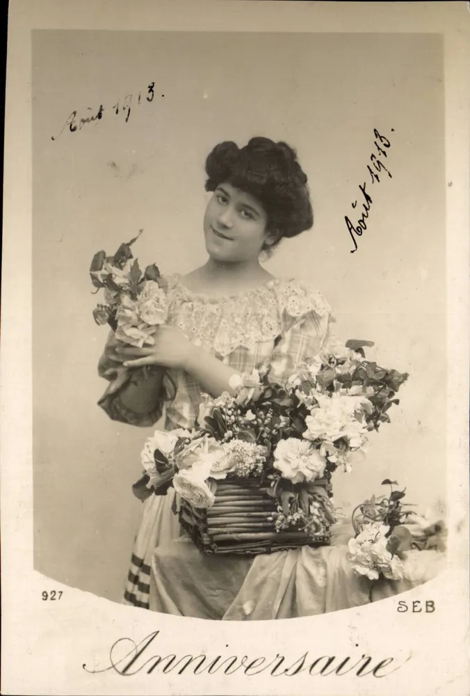 Junge Frau mit Blumenkorb — Geburtstag — SEB, n° 927 - Vorderseite