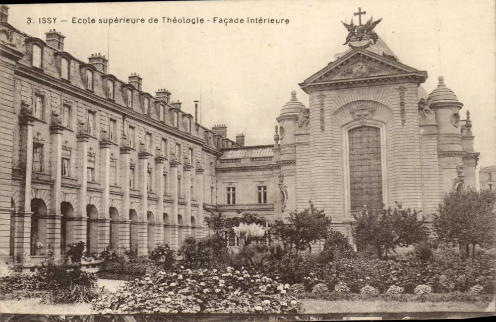 Issy - Höhere Schule der Theologie - Innenfassade - Vorderseite