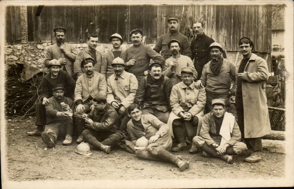 Gruppe von Bergleuten — Frankreich — Ansichtskarte vom 31. Januar 1916 - Vorderseite