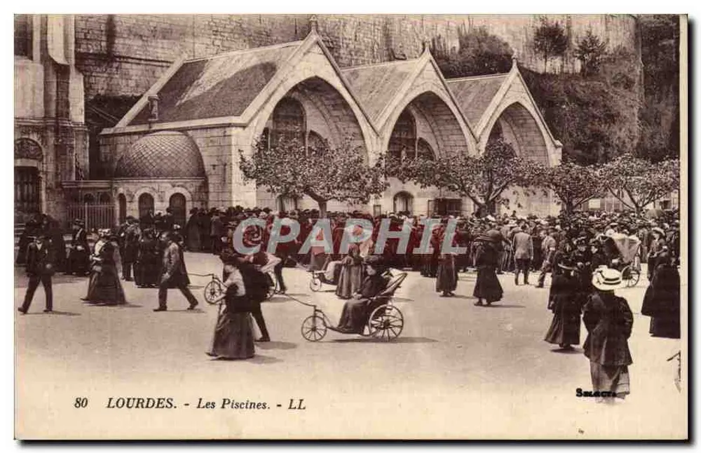 Lourdes - As Piscinas — LL, editor Smac - Frente