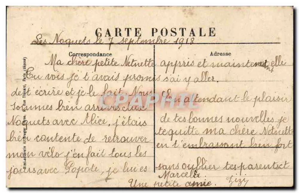 Sersaincourt - Calle Normanda — Vista de calle con árbol y habitantes — Vivat, editor - Reverso