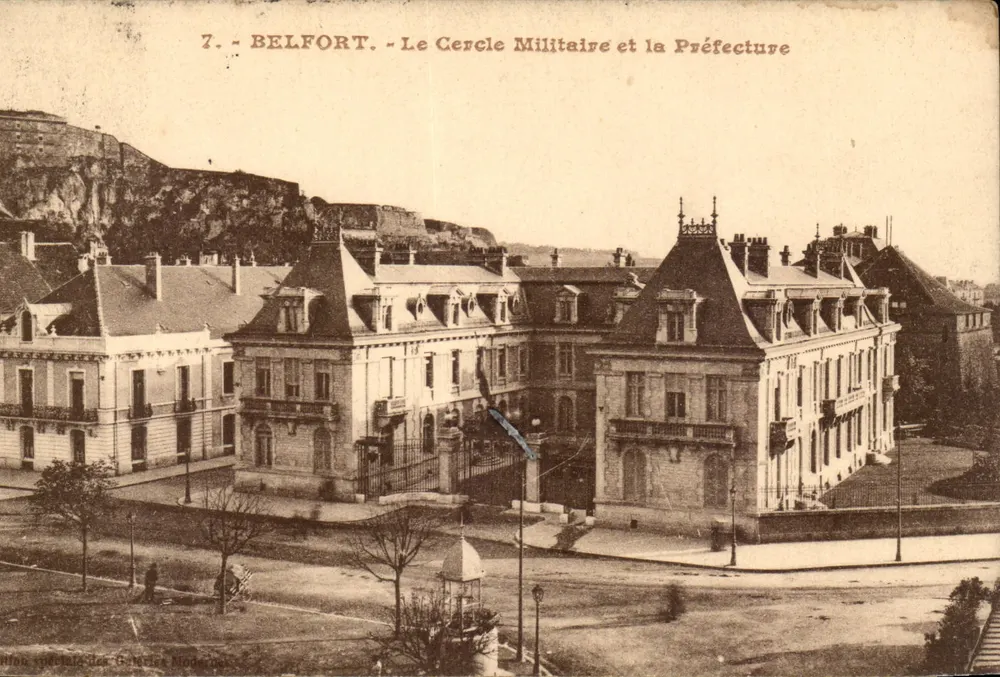 Belfort — O Círculo Militar e a Prefeitura - Frente