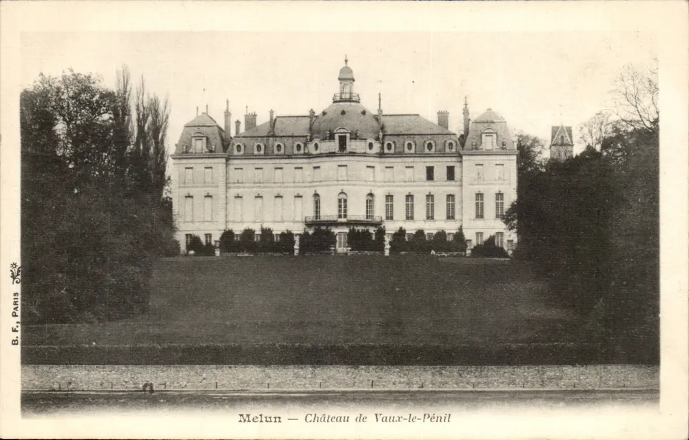 Melun — Castelo de Vaux-le-Pénil — B. F. Paris - Frente