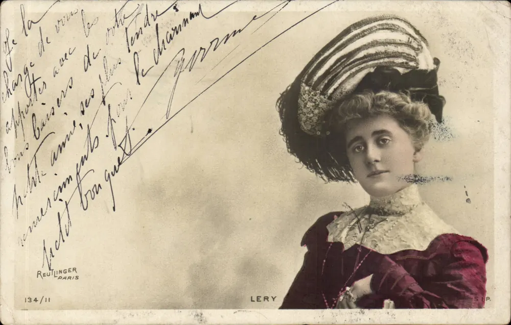 Junge Frau mit Hut mit Streifen — Reutlinger Paris — n° 134/11 - Vorderseite