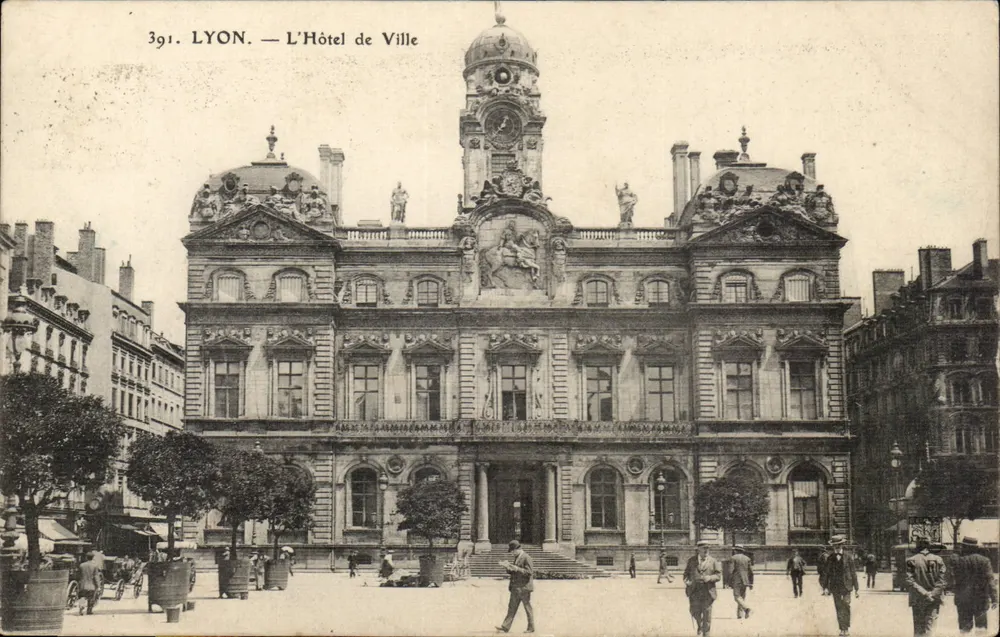 LYON — O Hotel de Ville — Editor anônimo, n° 391 - Frente