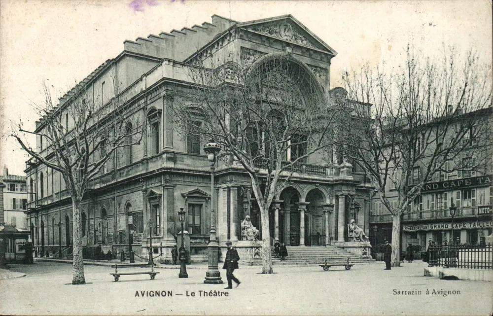 Avignon — O Teatro — Sarrazin em Avignon - Frente
