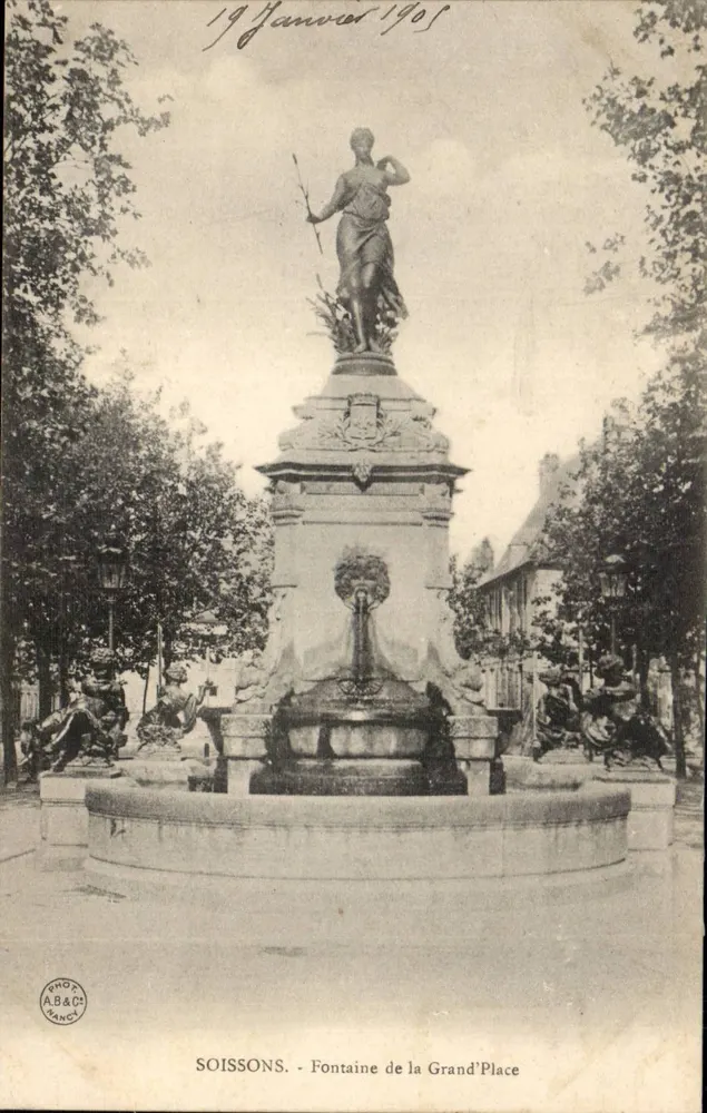 Soissons - Fontaine de la Grand'Place — Fot. A.B&C, Nancy - Vorderseite