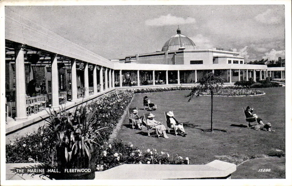 Der Marine Hall, Fleetwood — Verlag J. Salmon Ltd, Serie 15288 - Vorderseite