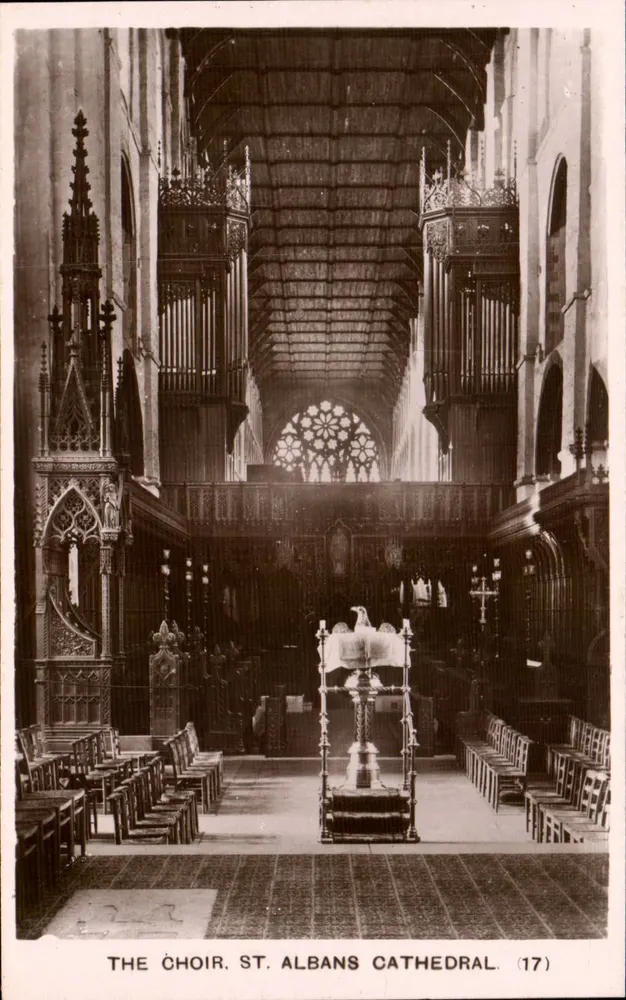 Der Chor der Kathedrale von Saint-Albans — Innenansicht mit Orgeln und Pulpit — The Kingsbury Series, n°17 - Vorderseite