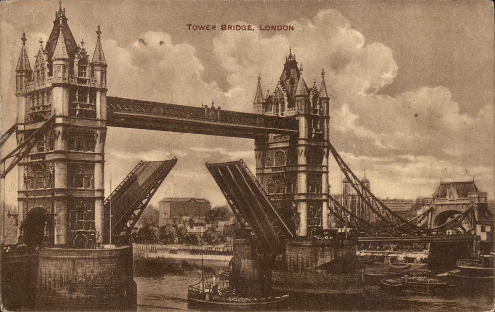Tower Bridge, London — Ansicht mit Schiffsbrücke — Nr. 4 - Vorderseite
