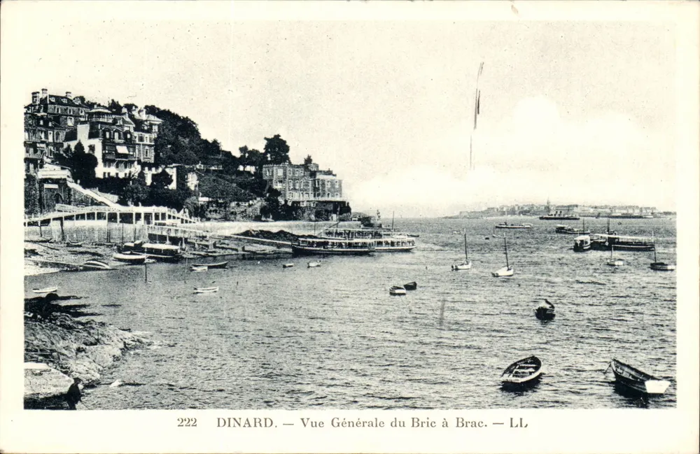 Dinard — Vista Geral do Bric à Brac — LL - Frente