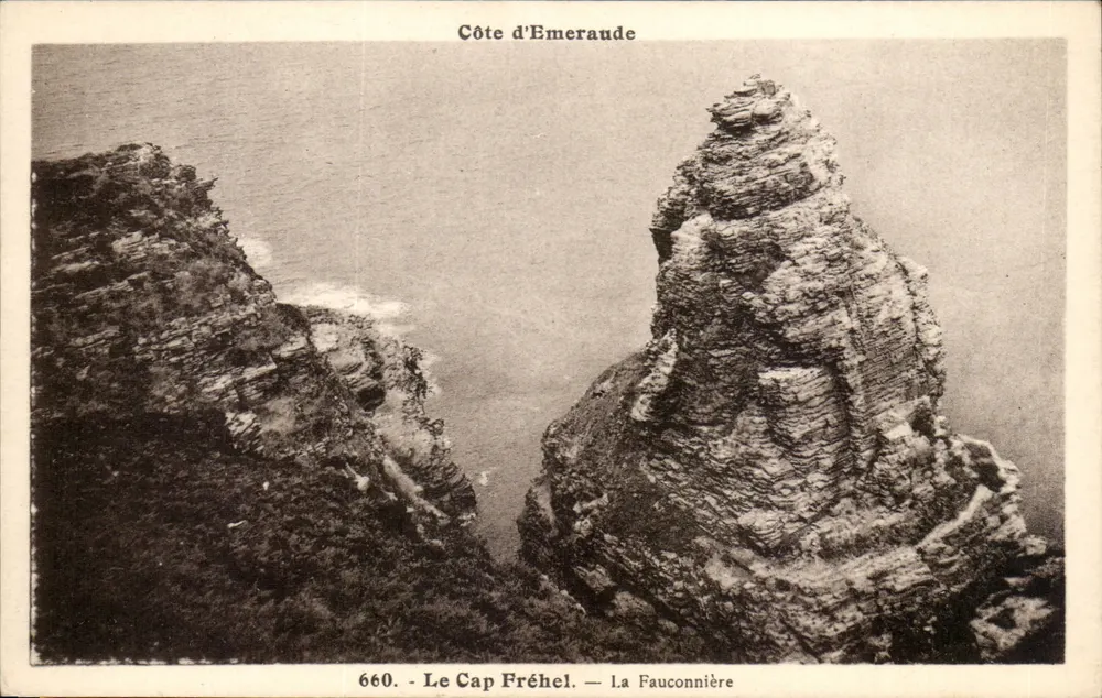 O Cap Fréhel — A Fauconnière — Costa de Émeraude — série 660 - Frente
