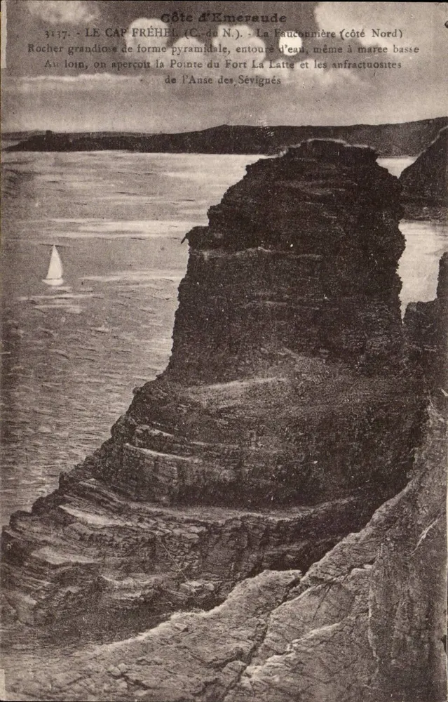 Cap Fréhel (Côte d'Émeraude) — Pyramidenfelsen, Pointe du Fort La Latte — Verlag Laurent-Néronnes - Vorderseite