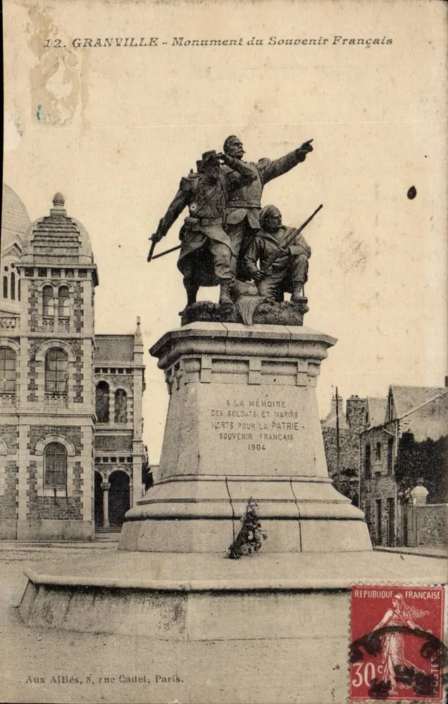 Granville - Monument du Souvenir Français — Verlag Aux Alliés, 8, rue Cadet, Paris, n°12 - Vorderseite