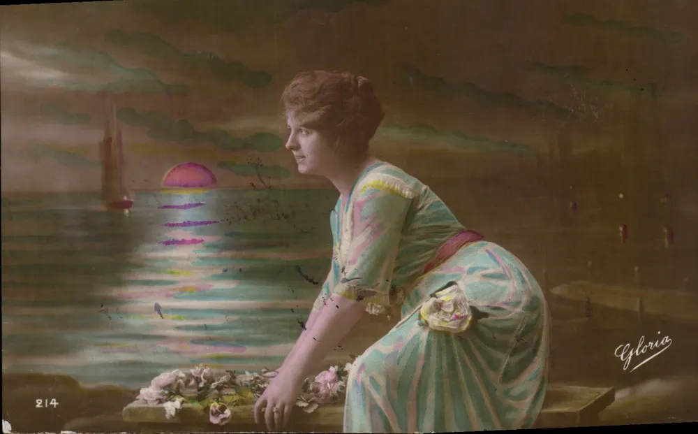 Junge Frau am Meer — Sonnenuntergang — Verlag Gloria, Nr. 214 - Vorderseite