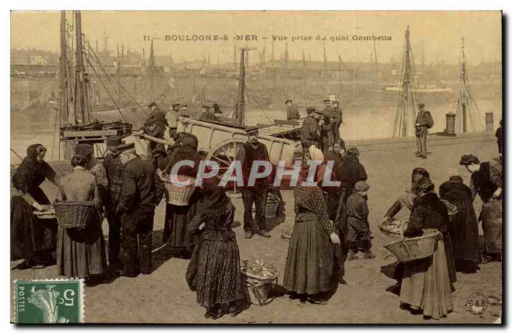 Boulogne-sur-Mer — Vue prise du quai Gambetta — éditeur GAB - Recto