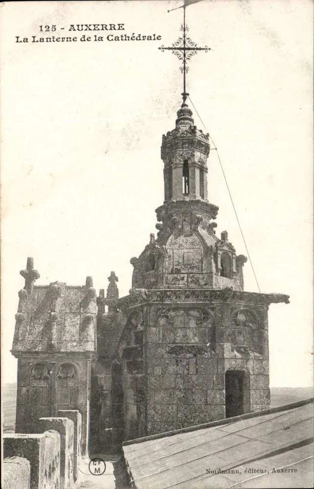 Auxerre — A Lanterna da Catedral — Nordmann, editor, Auxerre, n°125 - Frente