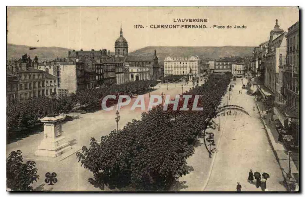 Clermont-Ferrand — Place de Jaude — A Auvergne, n°1175 - Frente