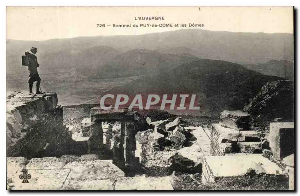 L'Auvergne — Cume do Puy-de-Dôme e os Dômes — L'Auvergne, 726 - Frente