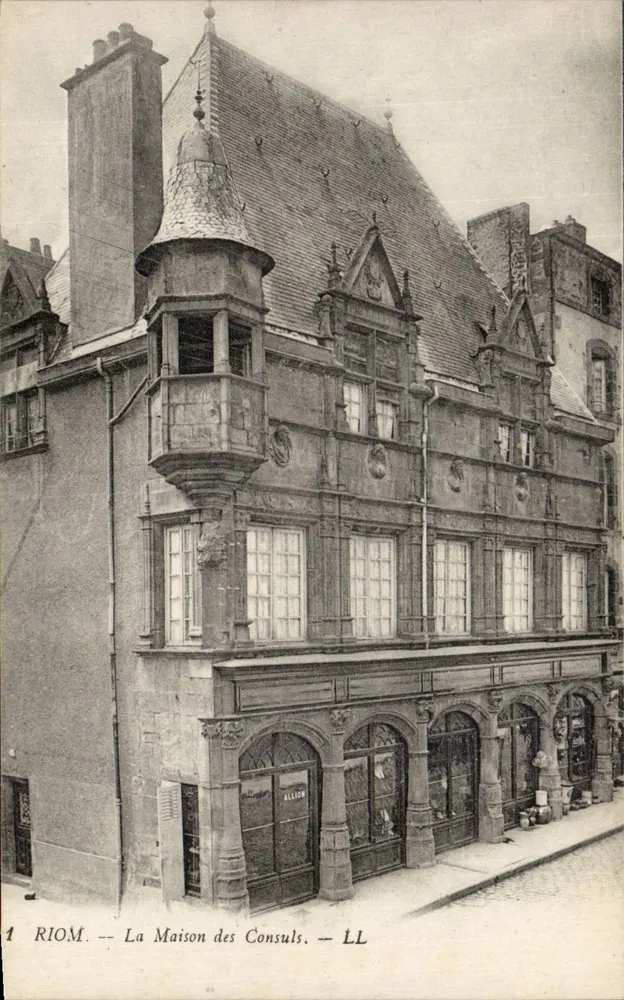 Riom — A Casa dos Consules — LL - Frente