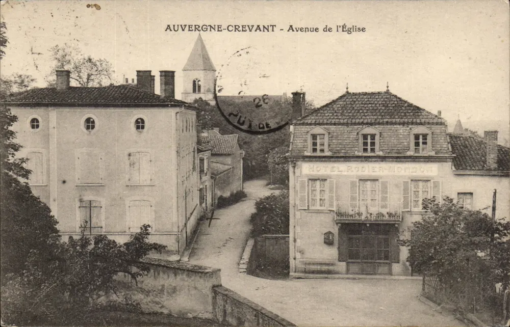 Auvergne-Crevant - Avenue de l'Église — Hôtel Rodier-Mondon — unbekannter Verlag - Vorderseite