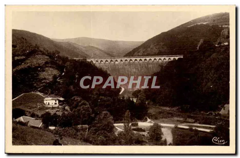 O Barrage de LA TACHE em ROANNE (Loire) — Fotografia de C. Maçon - Frente