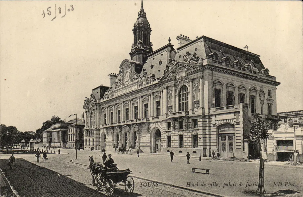 Tours — Rathaus; Gerichtsgebäude — ND Pbot. - Vorderseite