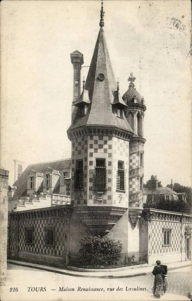Tours — Maison Renaissance, rue des Ursulines — T.H. éditeur, n° 216 - Frente