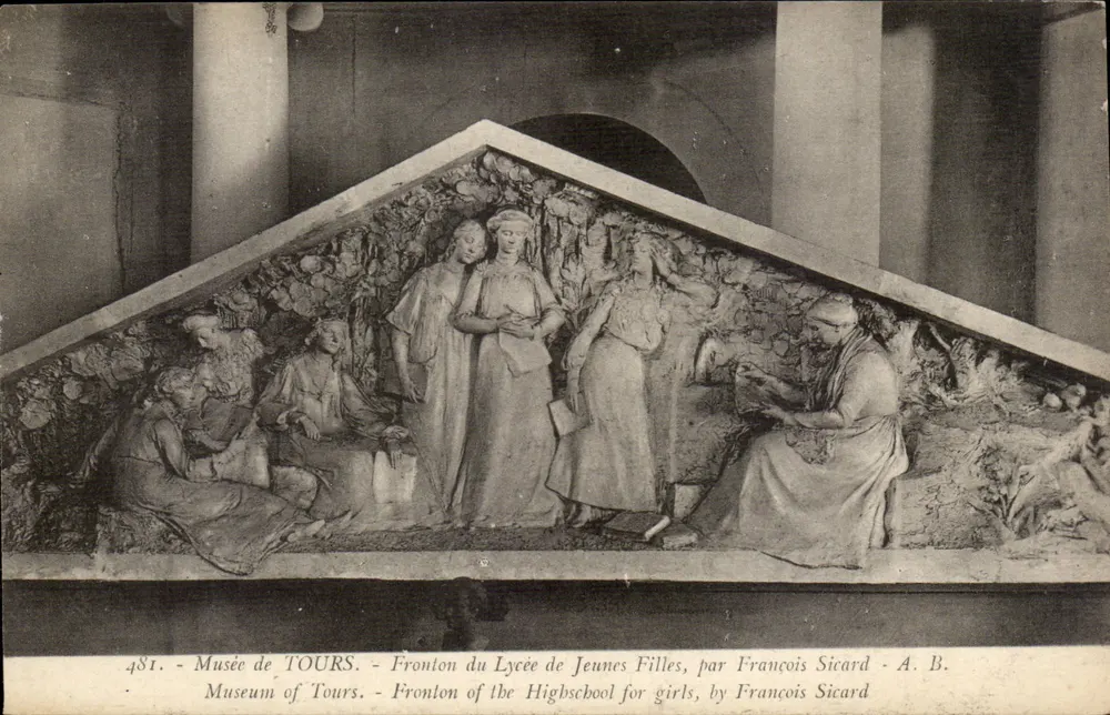 Museum von TOURS — Fronton des Lycée des Jeunes Filles, von François Sicard — A. B. - Vorderseite