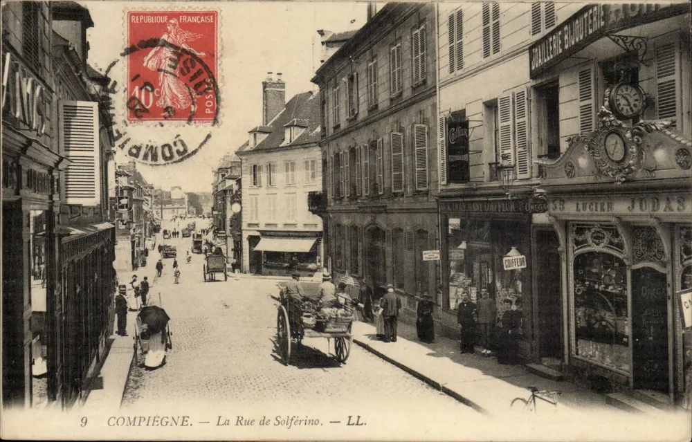 Compiègne — A Rue de Solferino — LL. - Frente