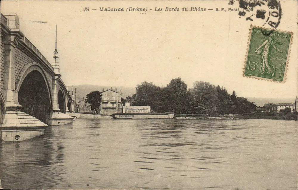 Valence (Drôme) — As margens do Rio Ródano — B.F., Paris - Frente