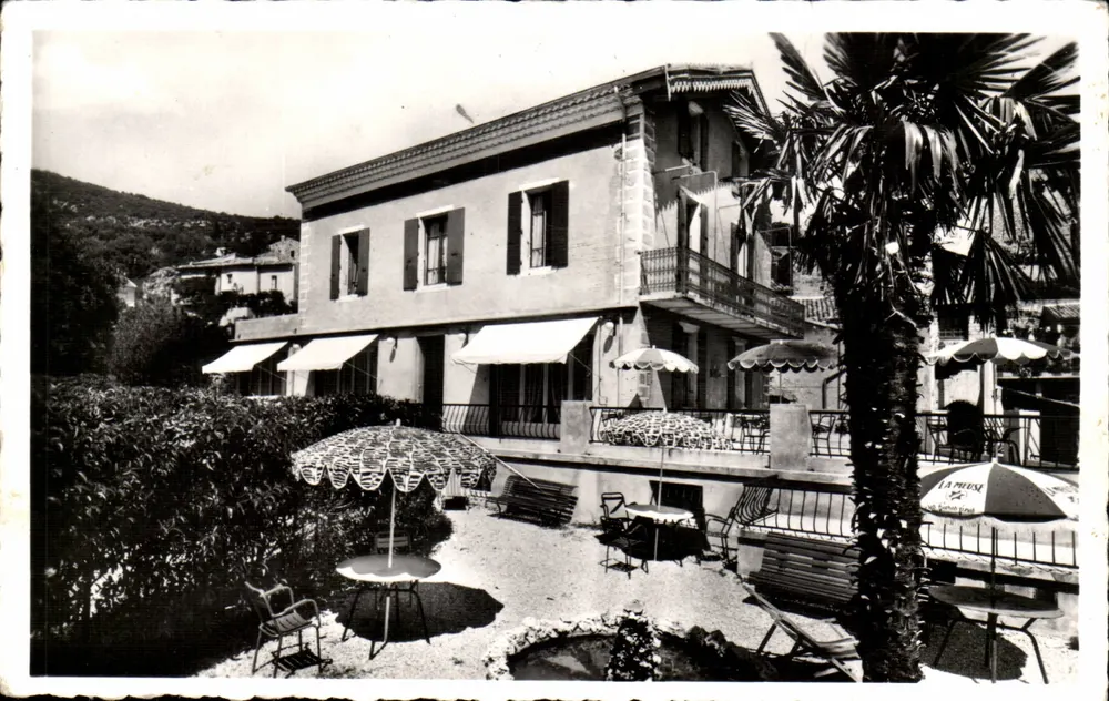 Hotel Ristorante Les Oliviers — Nyons (Drôme) — J. De-Raligny & P. Potgros - Recto