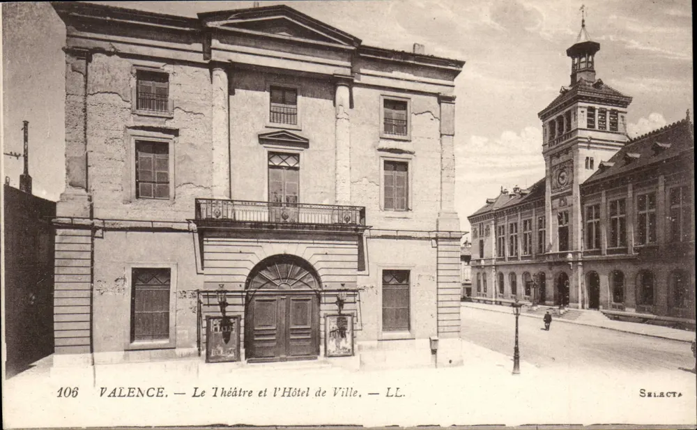Valence — Das Theater und das Rathaus — LL. — Selecta - Vorderseite
