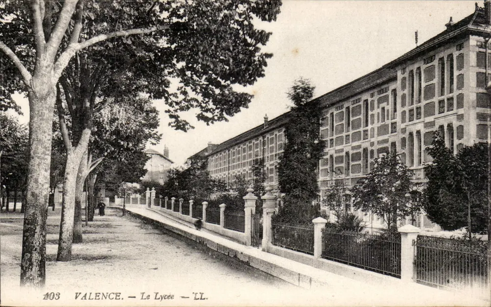 Valence — O Liceu — LL. — n°103 - Frente