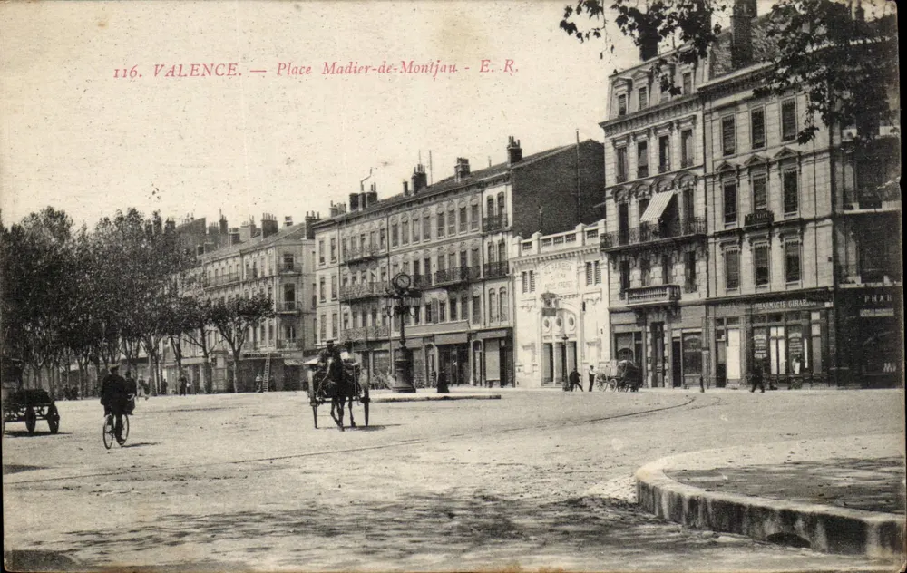 Valência — Praça Madier-de-Montjan — E.R. n°116 - Frente