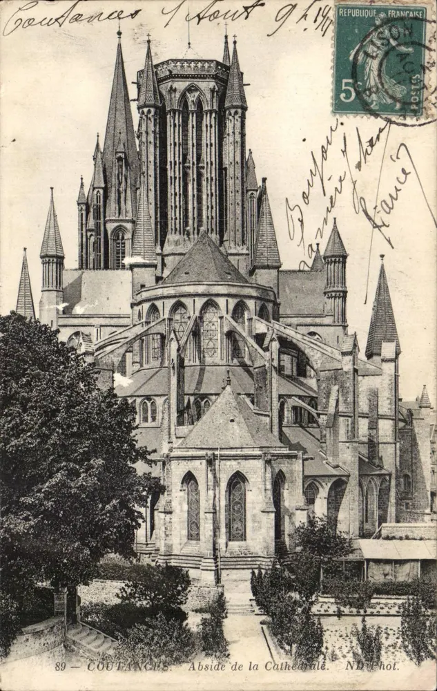 Coutances — Abside da Catedral — ND Phot. - Frente
