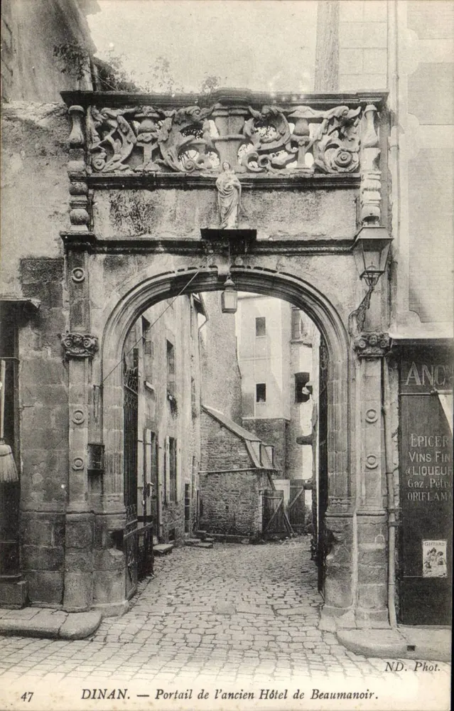Dinan — Portal des alten Hotels de Beaumanoir — ND. Fot. Nr. 47 - Vorderseite