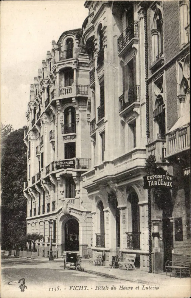 Hotel du Havre und Lutezia — Vichy — Hotels du Havre et Lutezia - Vorderseite